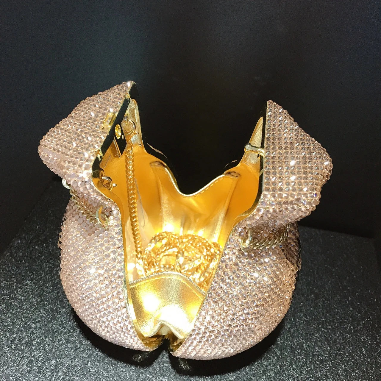 mcm liz large shopper bag cognac