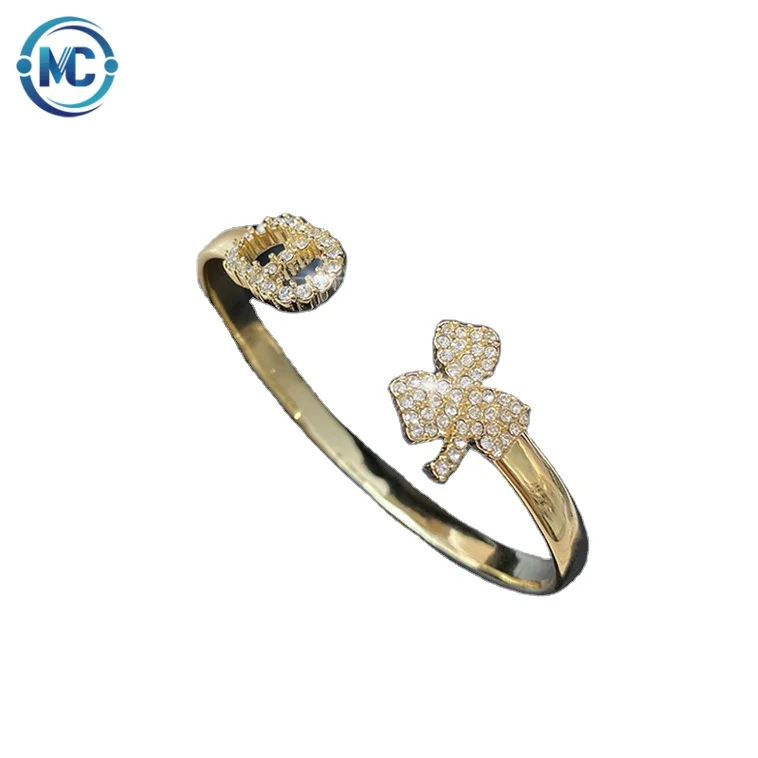 

2021 Korea simple and cold wind bracelet female clover bracelet