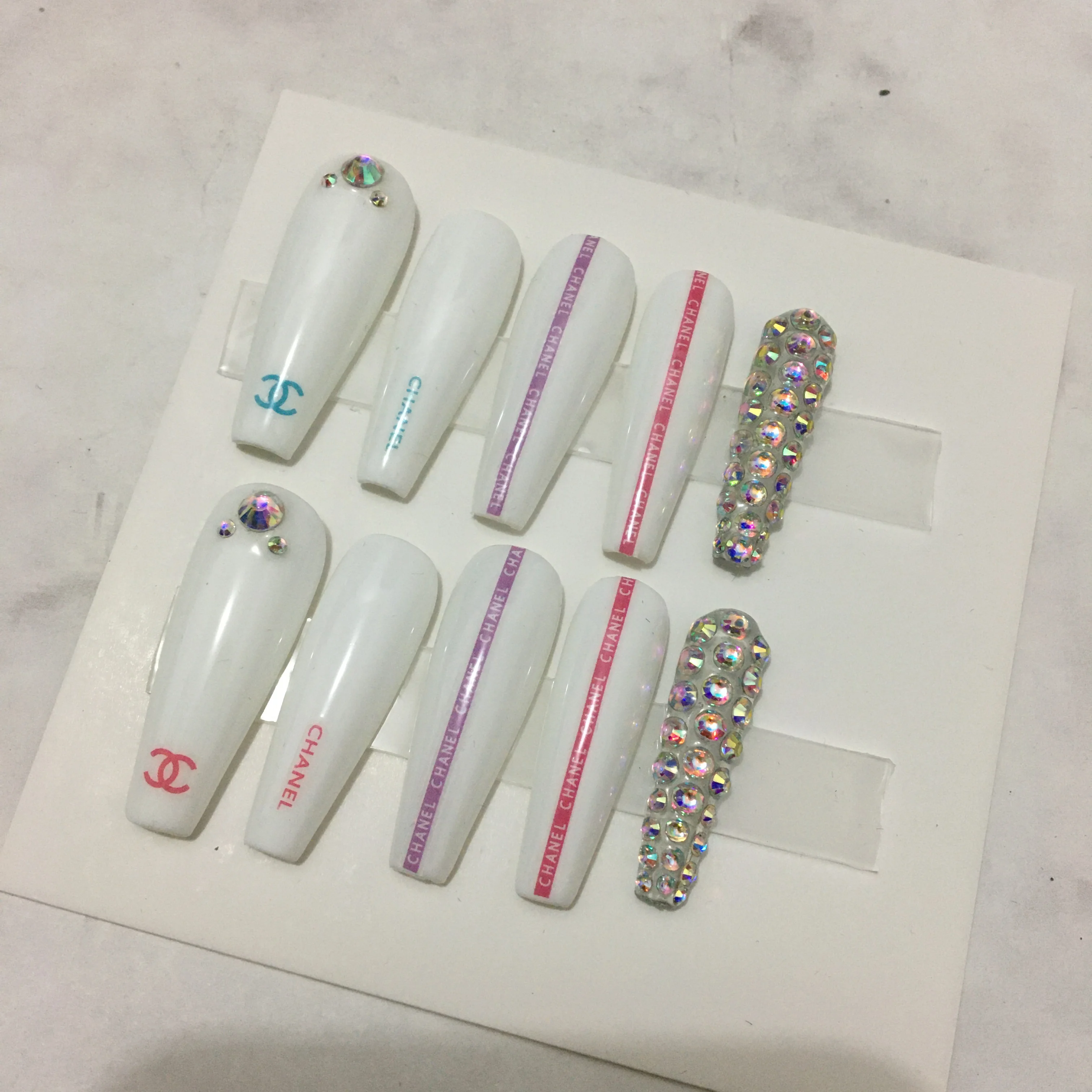 

H-296 2021 Amovol False Nails Geometric Colorful Irregular Pattern Nude Pink Press On Nails, Customers' requirements