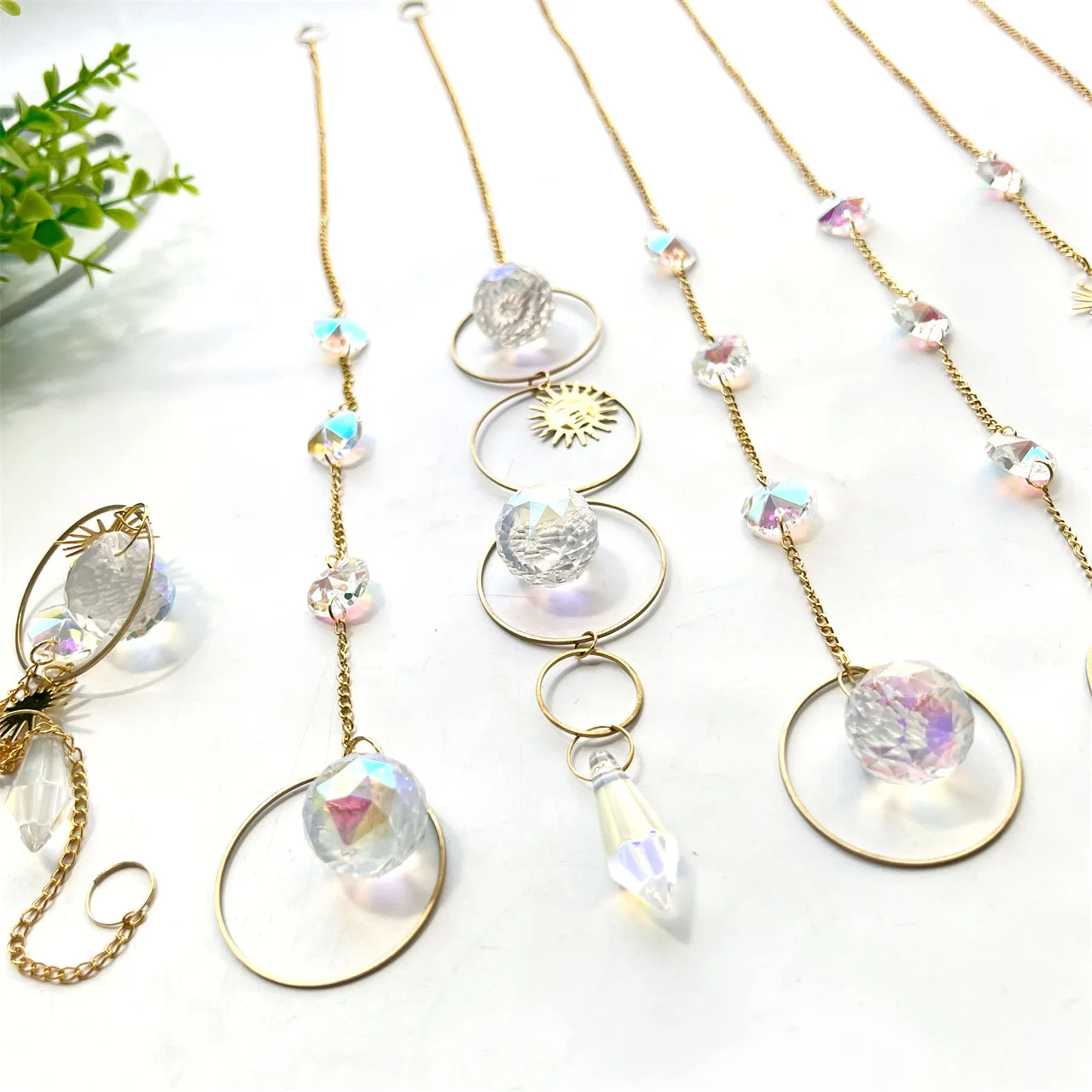 

Healing Crystals wind chimes SunCatcher Stones Han Prism Hogar Hanging Crafts Pendant Sun Catcher For Energy