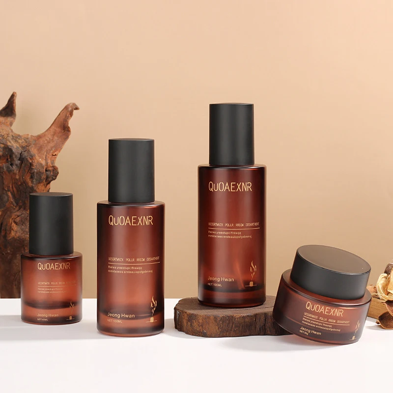 Factory Wholesale Hot Sale High-end Amber Frosted Cosmetic Packaging Set Glass Bottle 50ml 100ml 150ml Can Be Customized