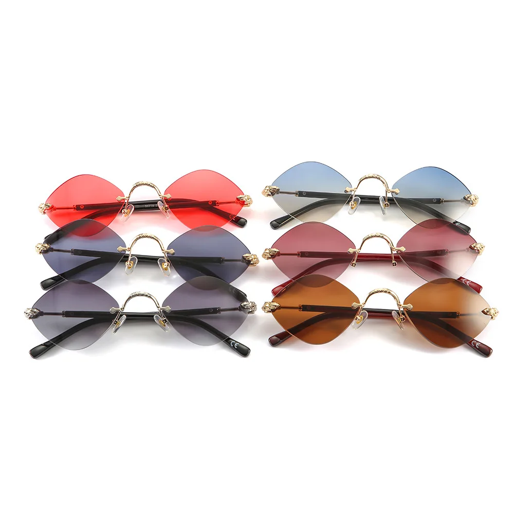 

2021 New Trendy INS Fashion Hot Selling Small Rimless Sunglasses lentes de sol gafas Women Gold Metal Temple Shades Sun Glasses