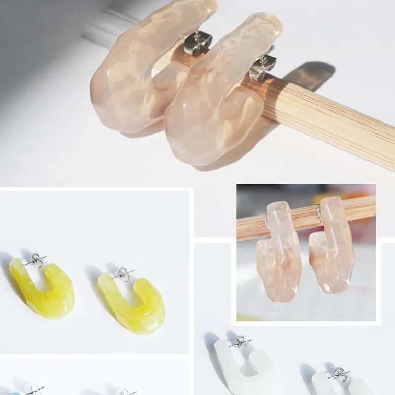 

Korean Fashion Geometric Oval Acrylic Epoxy Stud Earrings Clear Candy Colors U Shape Acrylic Hoop Earrings, As picture