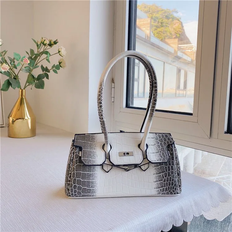 

SY Exquisite girls bag light luxury texture crocodile pattern platinum Underarm Kally bag 2021 new crossbody bag