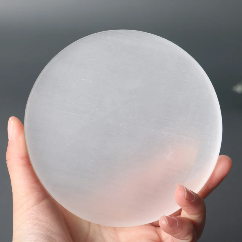 

Factory Wholesale White Selenite Charging Plate Engraved Round Selenite Slab Slice