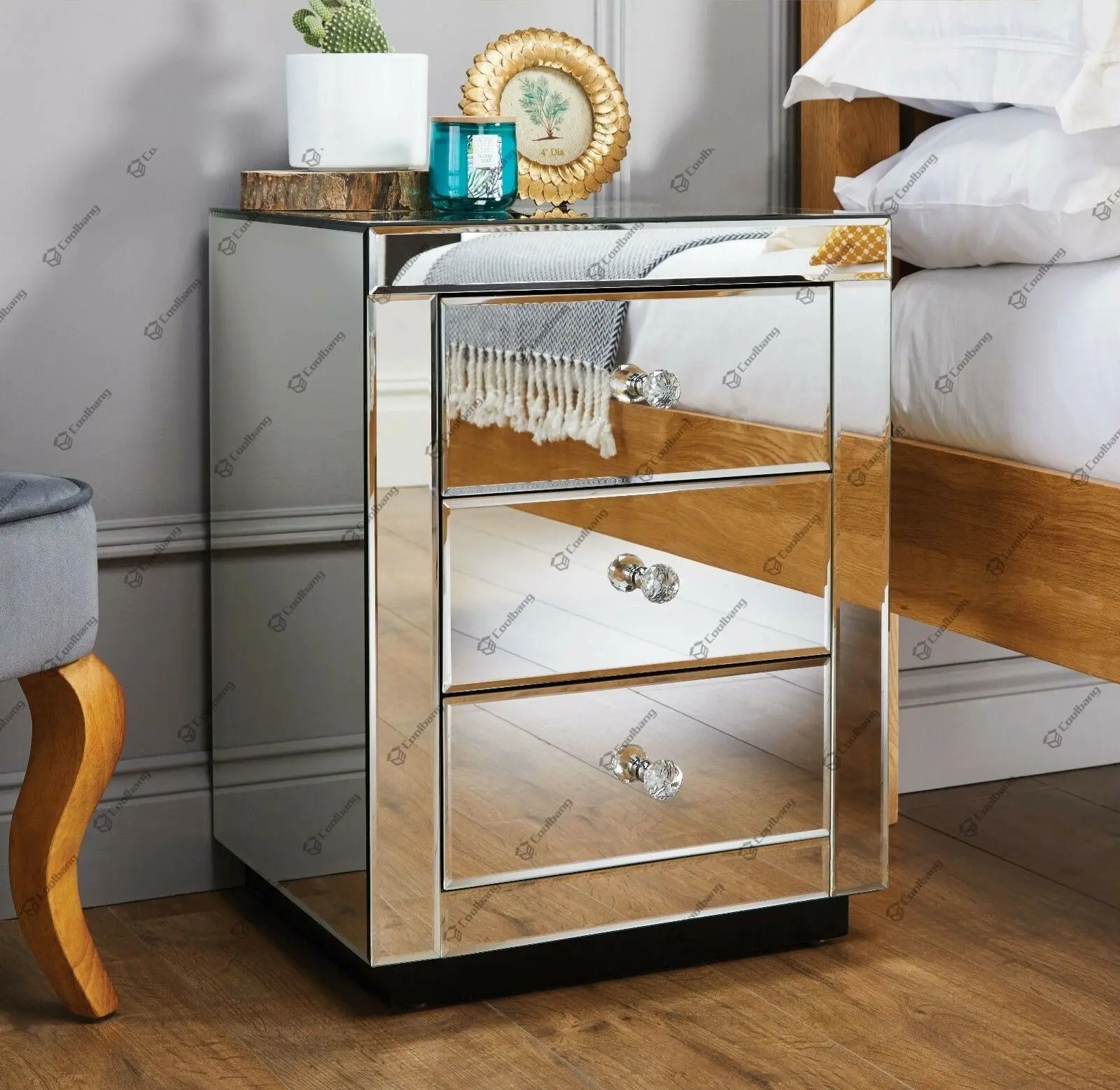 

Free Shipping Mirrored Bedroom Furniture Modern Drawers Silver Nightstands Luxury Bedside Table