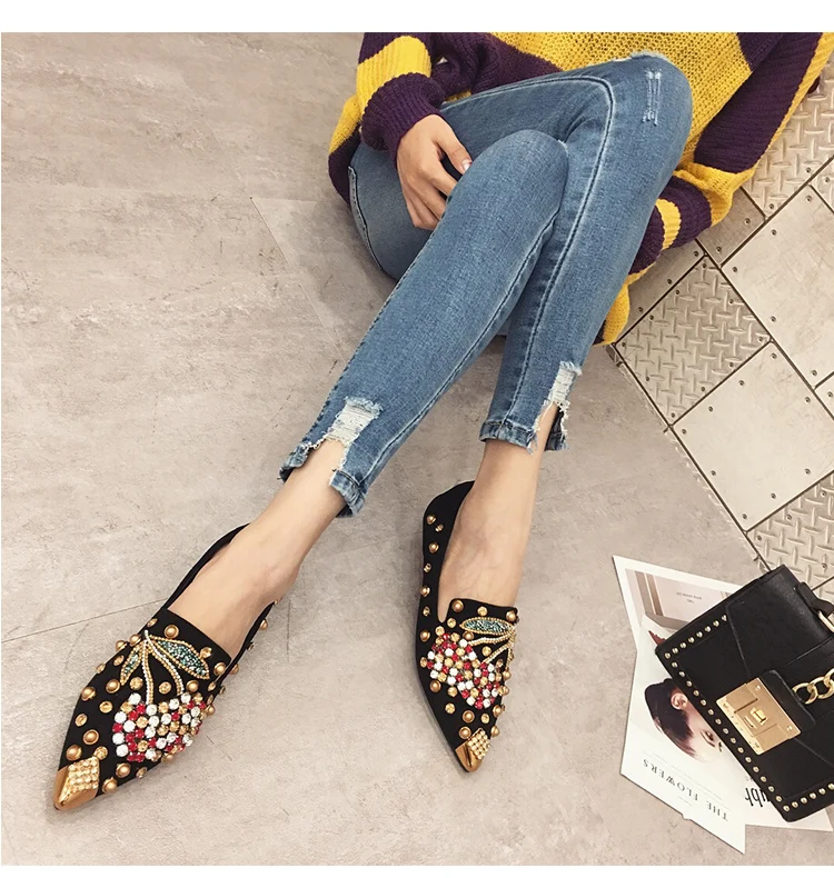

Casual Shoes Comfortable Flats Loafers Shoes Woman Flats Shoes Rhinestone Cherry 2021 new arrivals Spring New Female Metal Pointed Toe, Picture shows