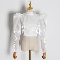 

Niche design 2020 early spring palace style stitching pleated satin bubble sleeve shirt shirt women tide