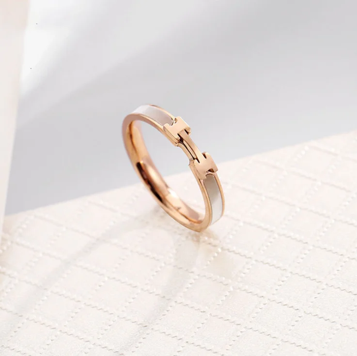 

New Design H White Shell Titanium Steel Ring Rose Gold Ring Finger