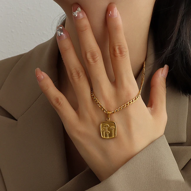 

INS fashion dandelion flower square engraved stainless steel pendent necklace, Gold