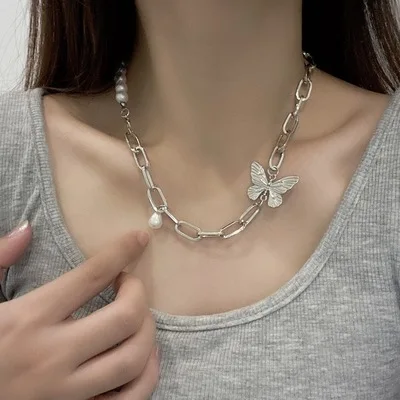 

Fashion Butterfly pearl stitching necklace Korea ins cold wind metal thick chain hip hop clavicle chain tide cool necklace women, As picture