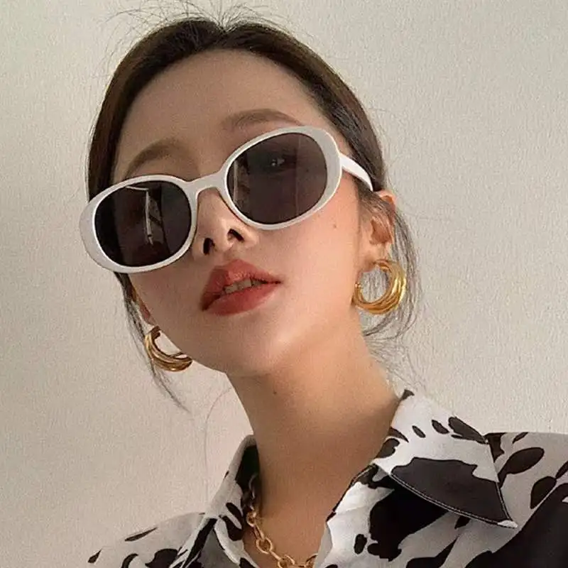 

Sunglass woman luxury 2020 retro small frame shades sunglasses womens luxury sun glasses wholesale, 5colors