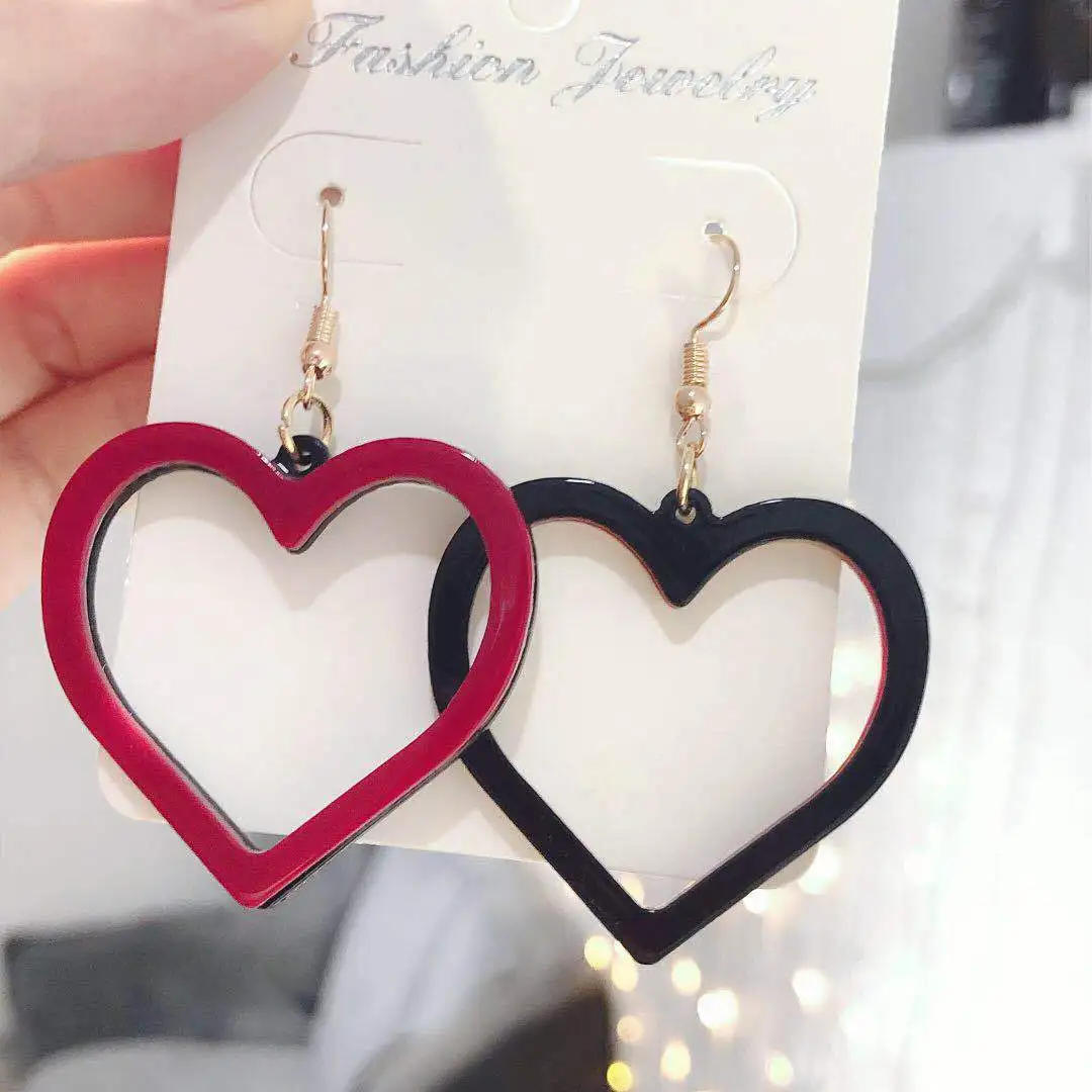 

Custom Gold Plated Metal Pendant Earring for Women Fashion Double Heart Shaped Earrings