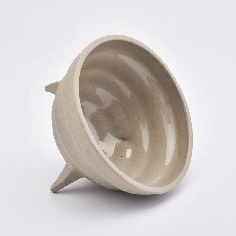 Round matte ceramic candle containers bowl votive pillar candle vessel with three footholds party decoration factory