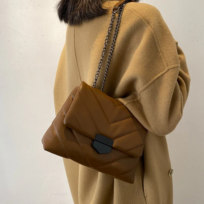 

Fashion Solid Color Quilted Women Handbags Buckle Lock Ins Hot Chain Ladies Shoulder Bags Simple Soft Leather Luxury Purses