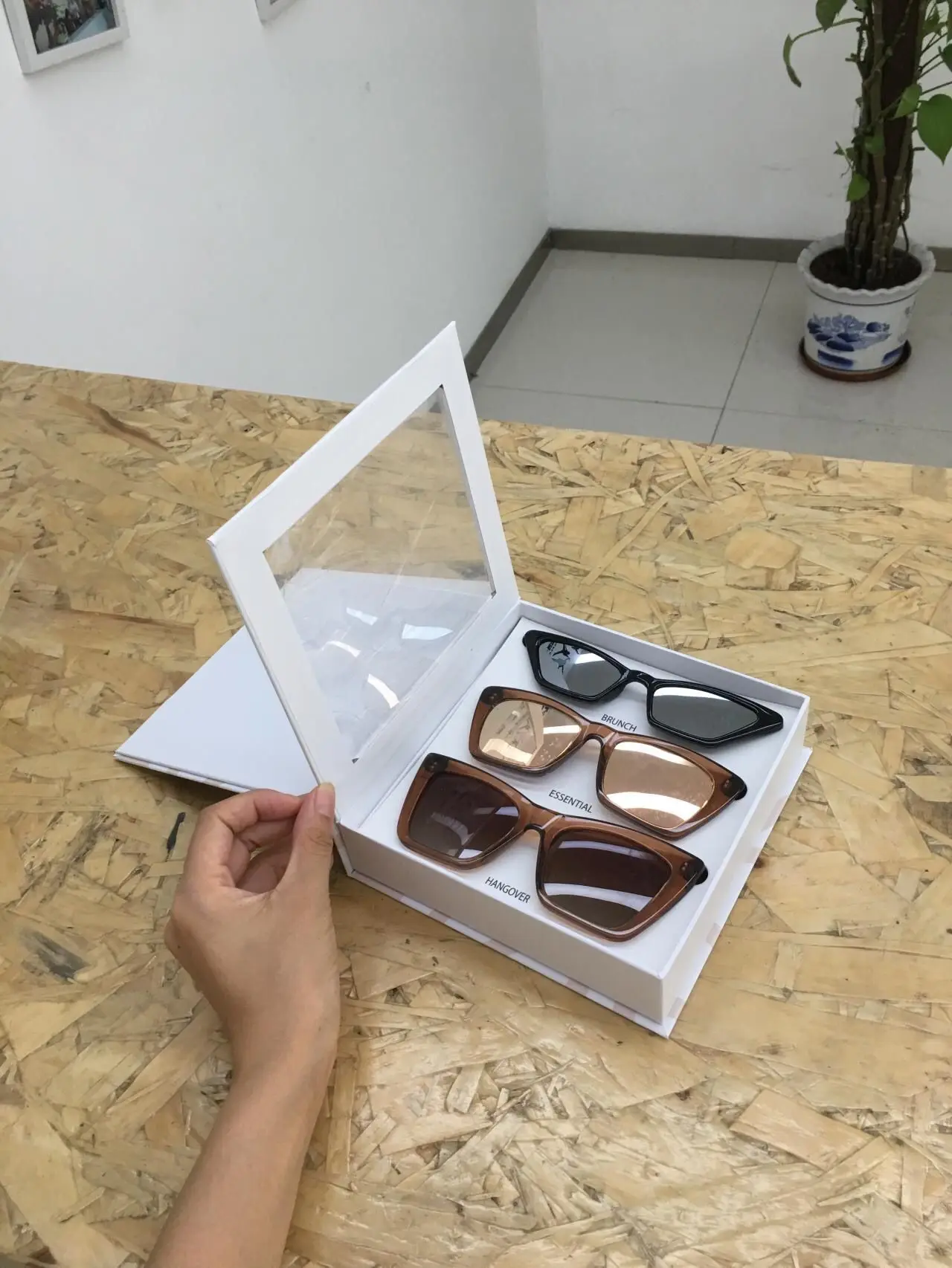 Custom Sunglasses Packaging Boxes Custom Logo Hard Case Paper