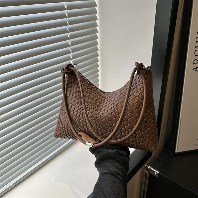 Minimalist Large Capacity Women's Shoulder Tote Bag Niche Design Armpit Bag Trendy and Beautiful Westernized