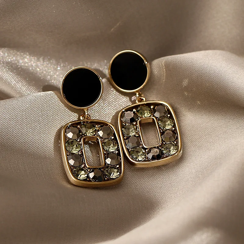 

New Korean Statement Earrings for women Black Cute Acrylic Geometric Dangle Drop Earings Brincos 2023 Fashion Jewelry