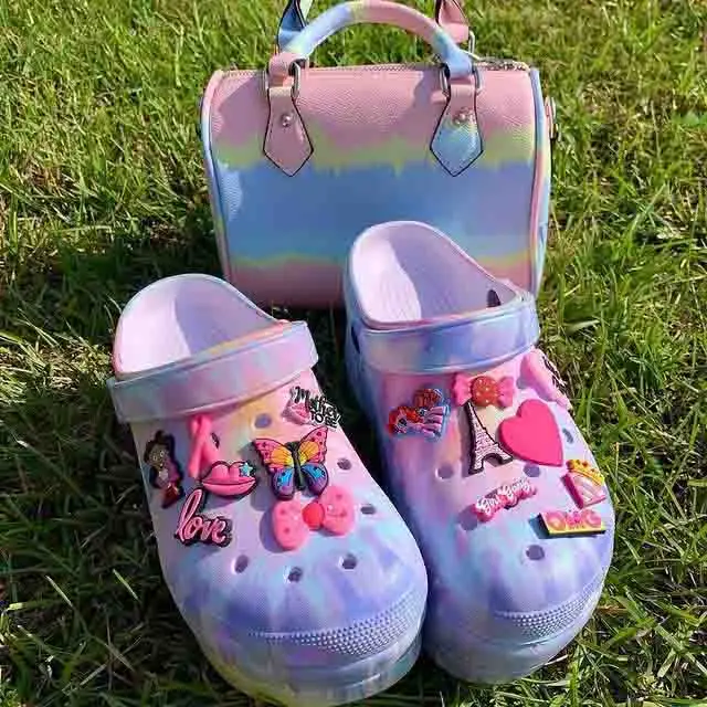 

2021 Fashion tie dye platform clogs lady slipper sandal manufacturer woman clogs EVA hole shoes garden clog