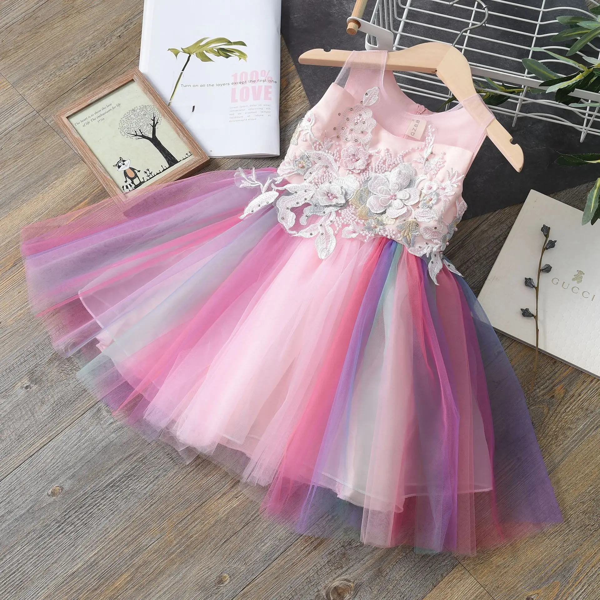 

2019 summer sleeveless fashion Flower stripe children's party dress