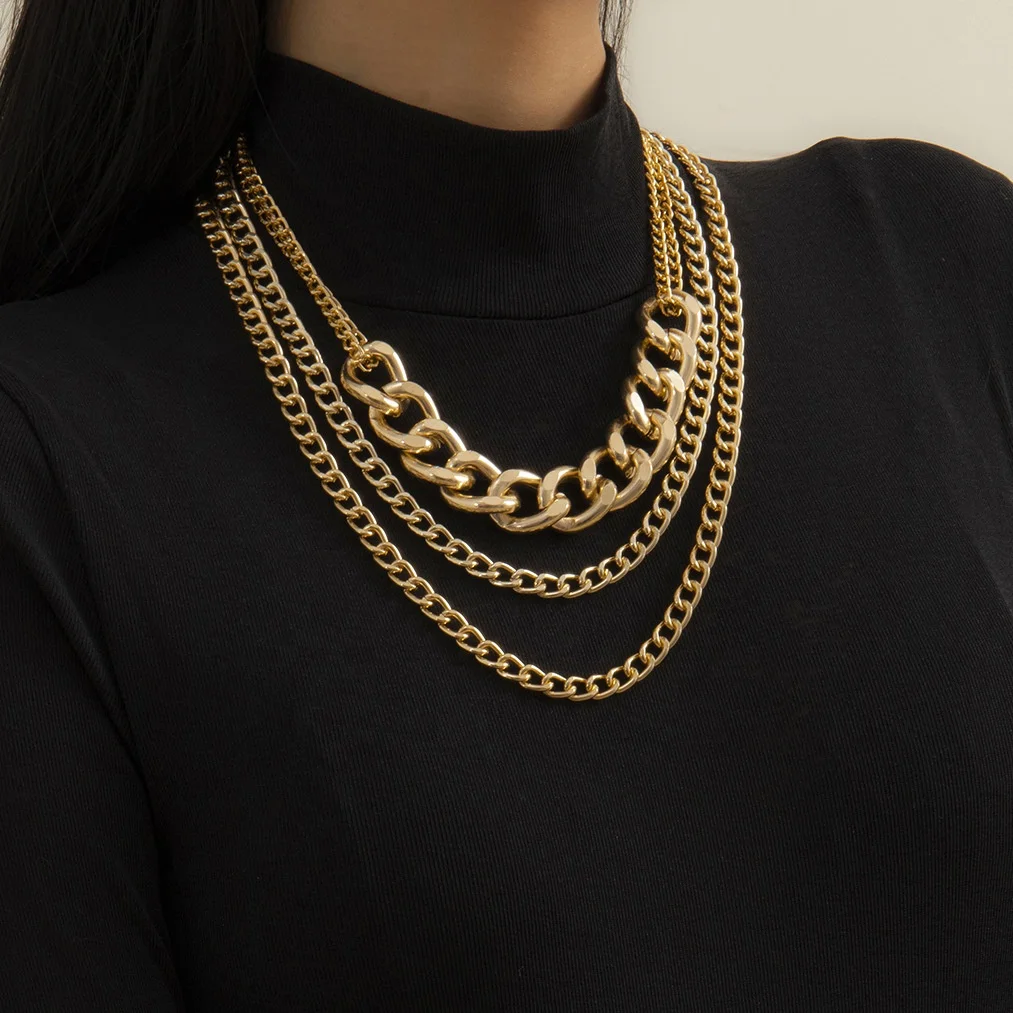 

Shiny Rhinestone Twisted Dragon Necklace for Women 2020 Gold Color Letter Layering Chokers Necklaces Gifts, Picture shows