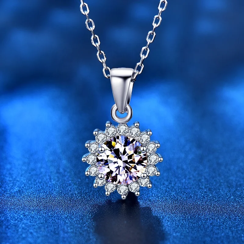 

Sunflower Lab moissanite Diamond Pendant Real 925 Sterling Silver Charm Party Wedding Pendants Necklace For Women Bridal Jewelry