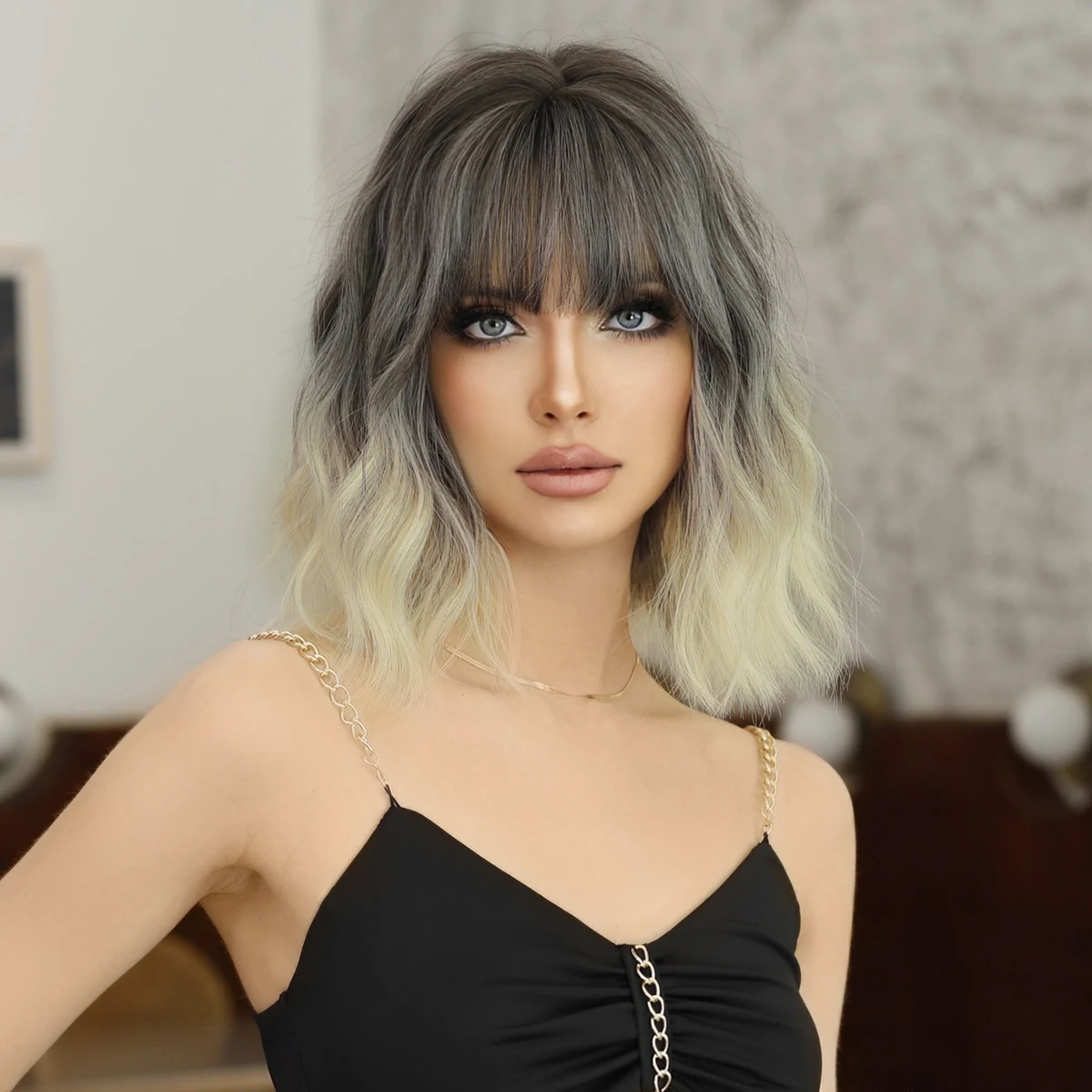 

Water Wave Bob Wig with Bang Synthetic Hair Short Curly Wigs for Women Ombre Gray Platinum Shoulder Length Cosplay Party Peluca