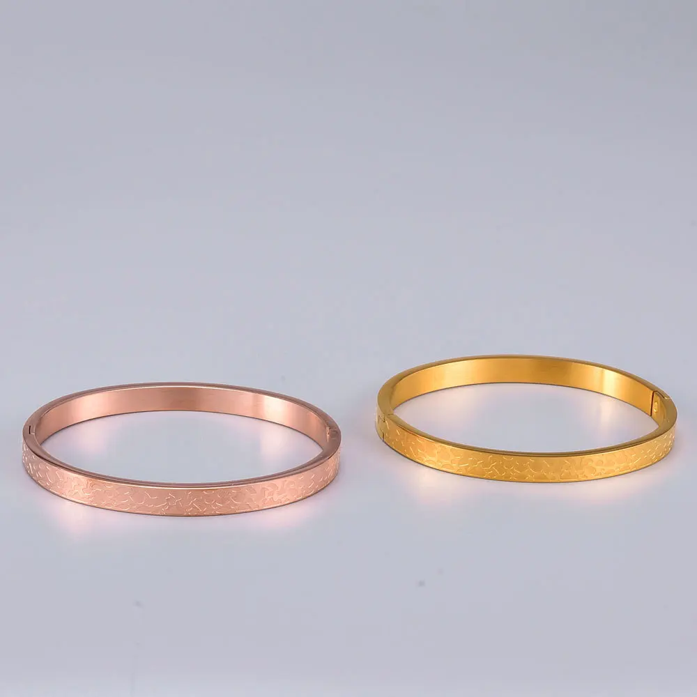 

2021 Newest Arrival 18k Gold Plated 316L Stainless Steel Textured Bangle Bracelet Rose Gold Irregular Curved Braceclet