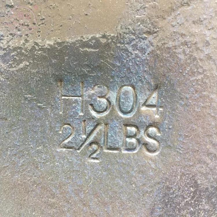 
factory wholesale different types of hoe for farming digging hoe H304 b cock brand hoe 