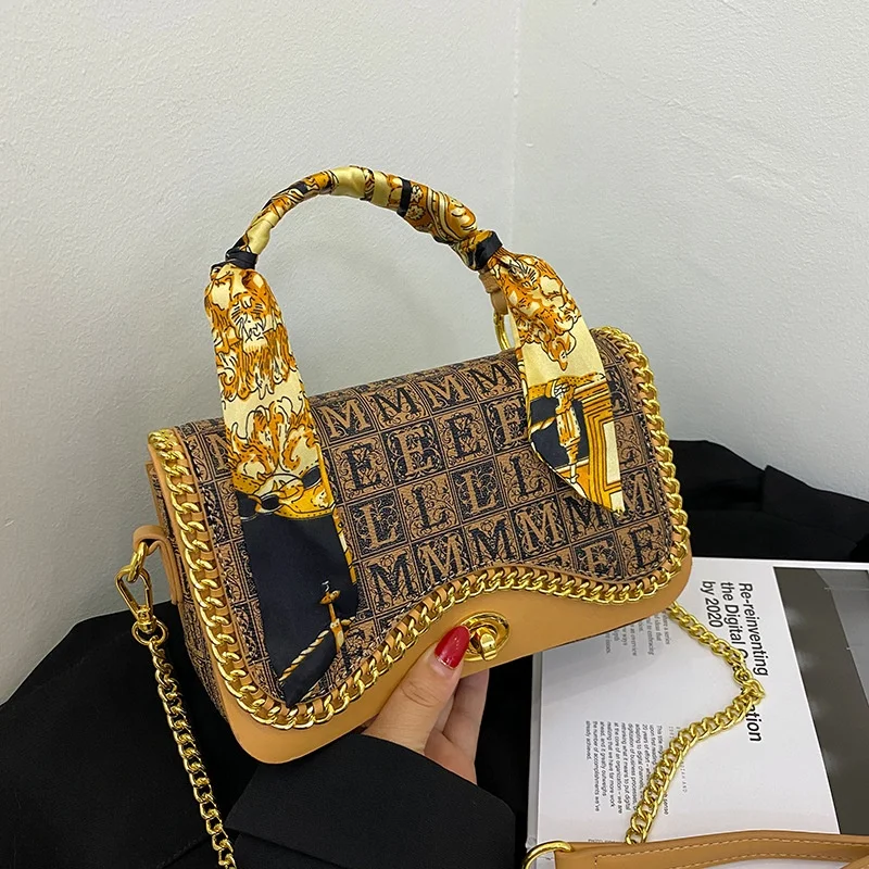 

Simple atmospheric pressure flower letter portable silk scarf decoration messenger chain small square bag