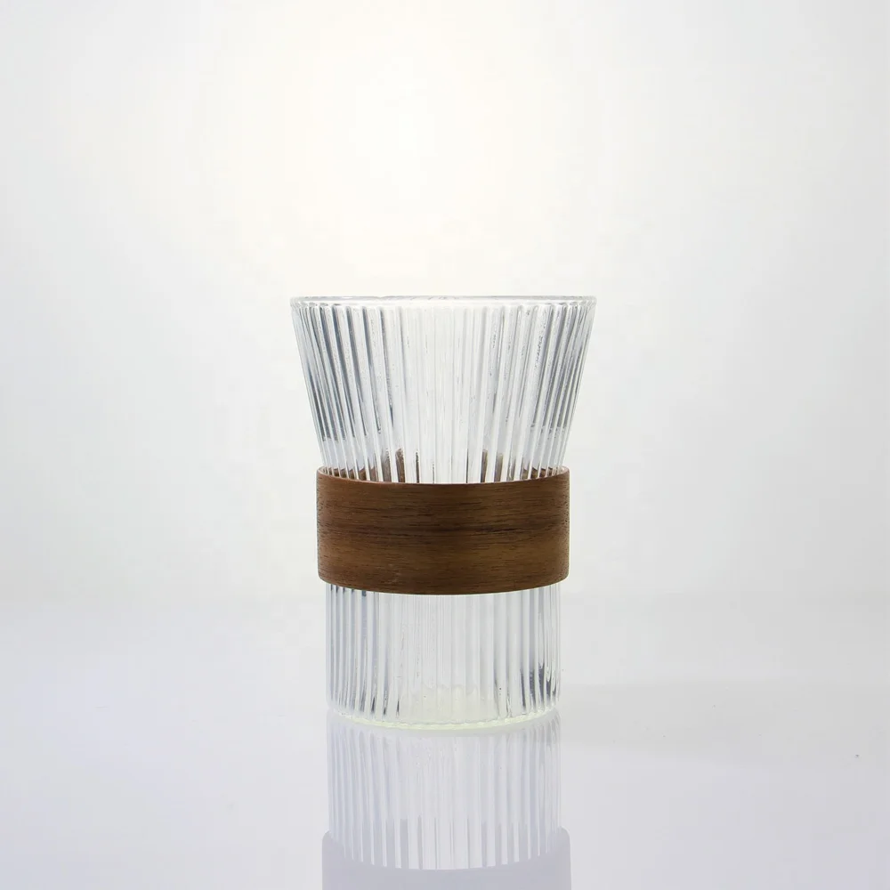 

wholesale 320ml ribbed transparent drinking glasses borosilicate coffee glass cup with wood handle