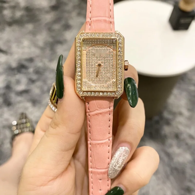 

CC Woman Watch Set Bracelet Luxury 2020 Women Watches Crystal 2021 Bling Jewelry Hiphop Watchs 2022 Aigner Lady