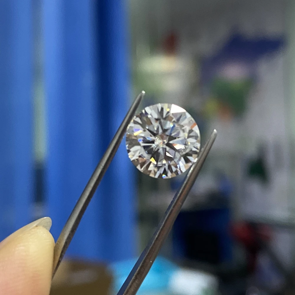 

HQ Gems Wholesale 1 Carat D VVS1 Round 6.5mm White Moissanite Diamond Price Per Carat Loose Gemstone