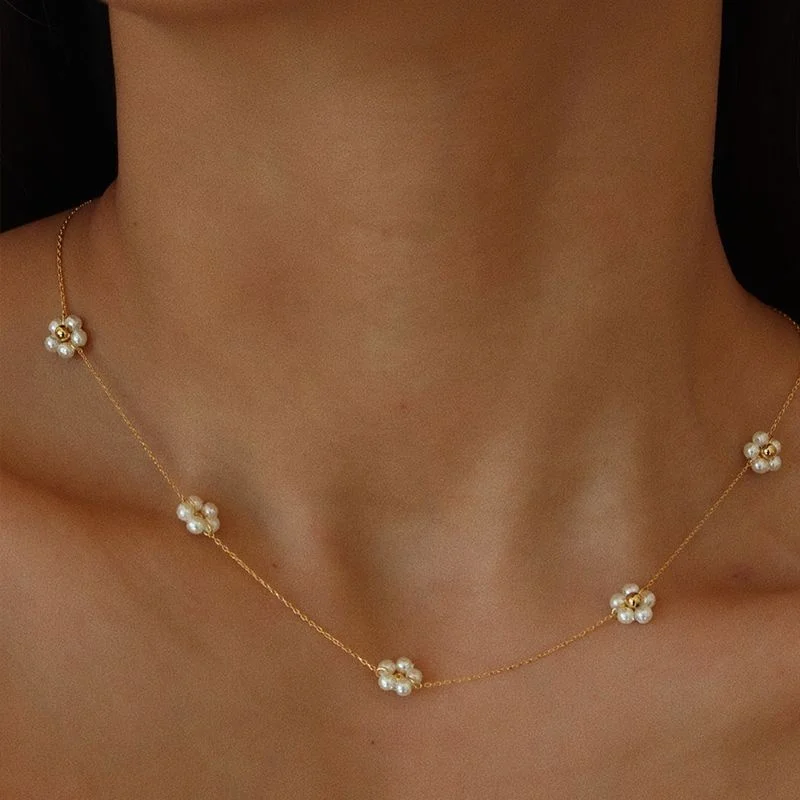 

New Cute Daisy Flower Tiny Pearl Choker Beaded Layering Bridal Pearls Clavicle Chain Necklace For Women Gift