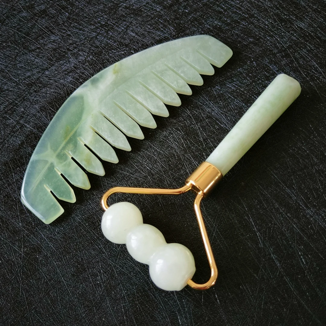 

OEM Best Quality Noiseless Jade Roller Gua Sha and Jade Comb Set