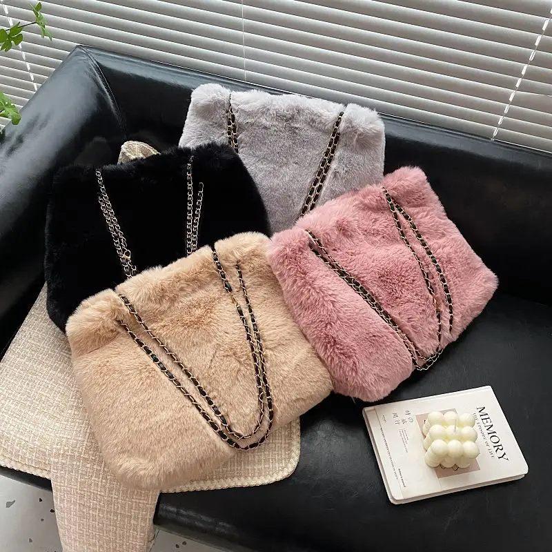 

Wholesale 2022 Winter New Women Hand Bags Fur Chain Plush Bags Ins Popular Designer Purses And Handbags, 4 colors