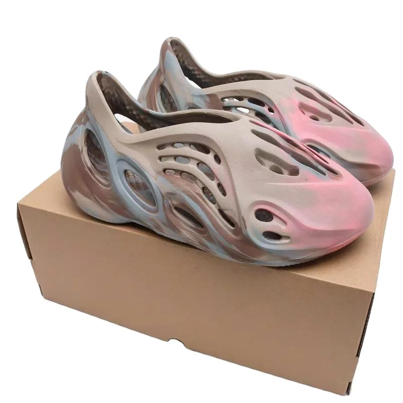 

Popular fashion womens and men famous brand shoes ins inspired original 1:1 high quality yeezy sandals yeezy foam runner