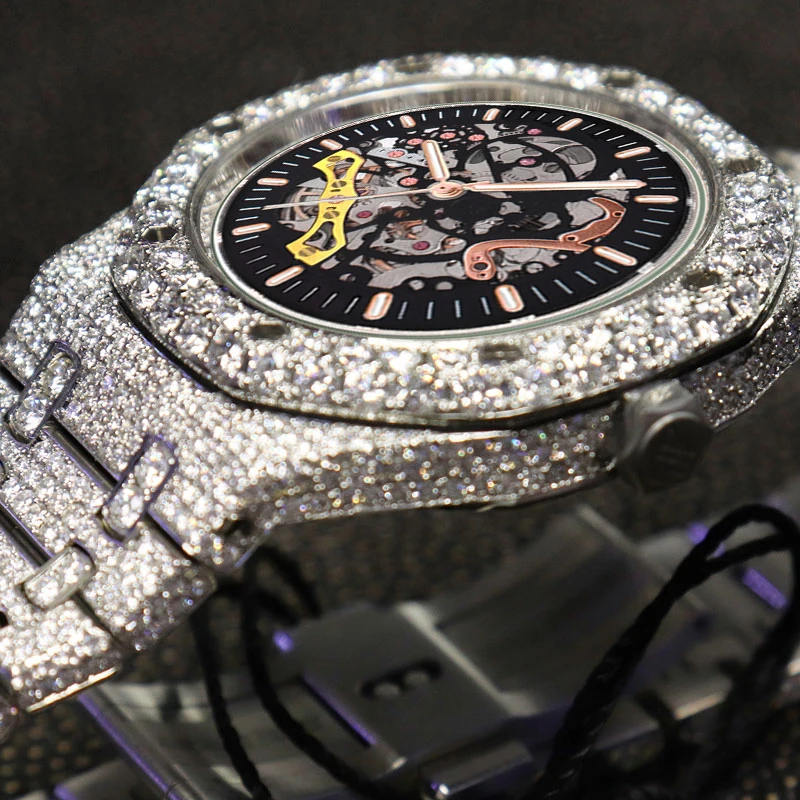 

Stainless Steel Full Diamond on Band Custom Logo Real Diamond Watch Mens Luxury