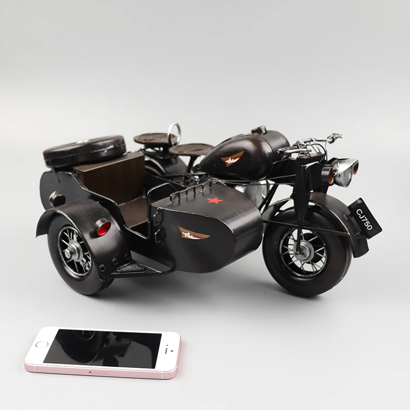 

2021 Metal Crafts Iron Diecast Handmade Vintage Motorcycle Model Scale For Home Office Bar Cafe Decoration, Custom color