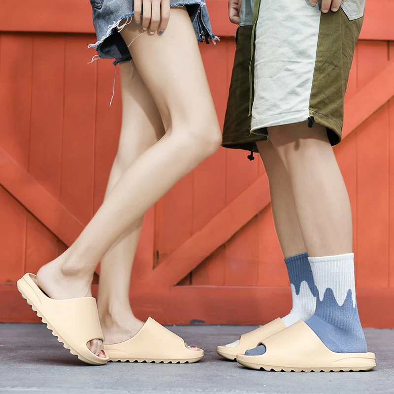 

Wholesale Custom New Unisex Summer Sandals Women Flat Slide Shoes Men Slip On Eva Indoor Fish Mouth Beach Men Slippers