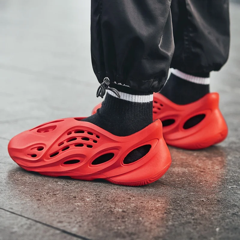 

Hopeful Height Quality Man Garden Shoes High Fashion Clog Yezzy Slides Men Yezzys Sandal 2021 Men Slippers