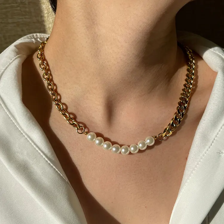 

Personalize cuban iced chain asymmetry pearl necklaces women luxury design jewelry, Picture shows