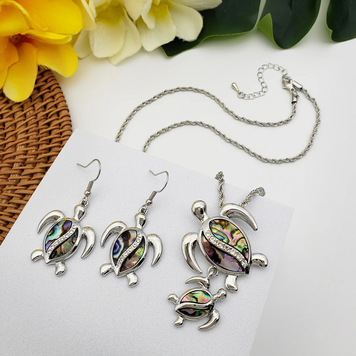 

Hawaiian jewelry set wholesale shell gold plated turtle flower whale tail crystal necklace earrings set for women ladies