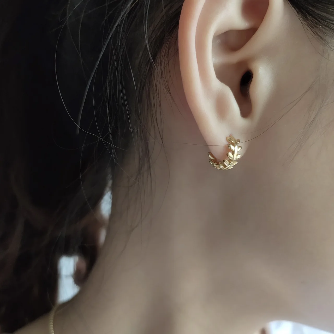 

New Trend Gold Plated Leaf Stud Earring 925 Sterling Silver Leaf Hoop Earrings, Gold color