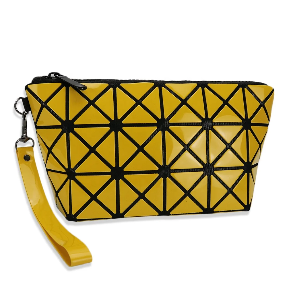 

Cute girls take a trip out door geometric makeup pouch bag, 15 colors