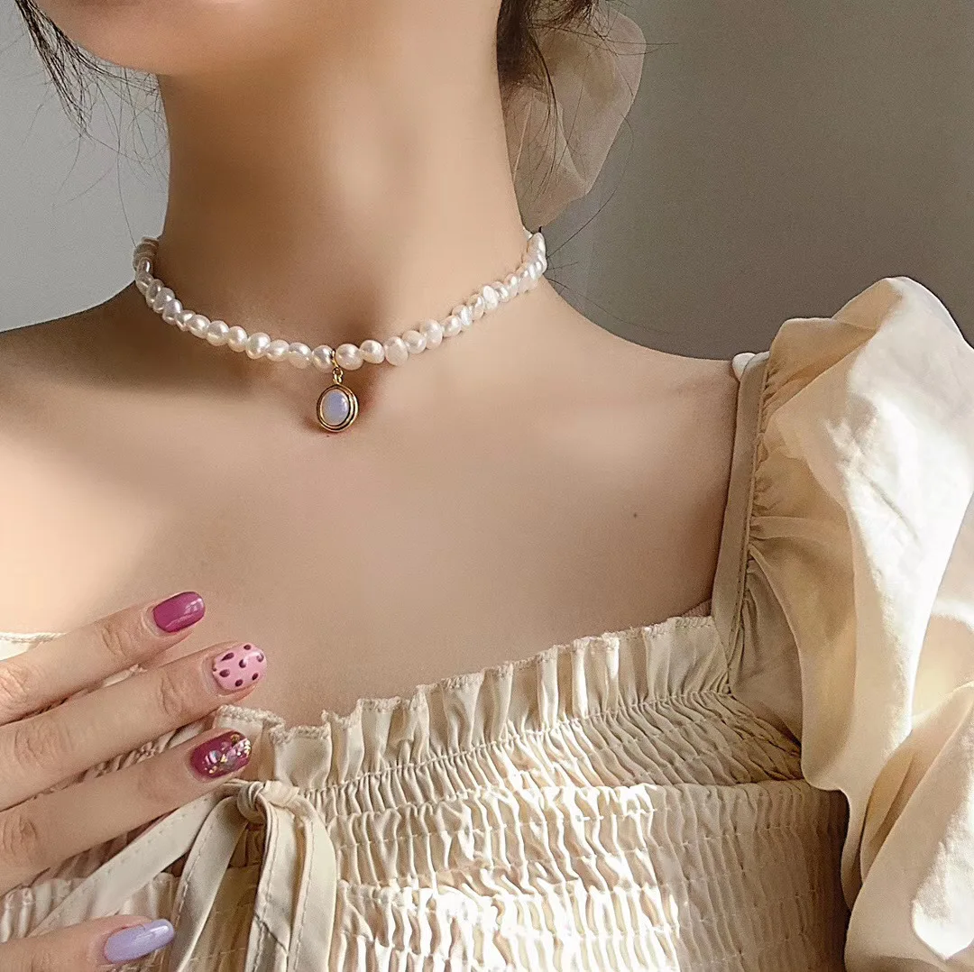 

JUHU Fashion Temperament Natural Pearl Purple Moonstone Pendant Temperament Clavicle Chain Necklace