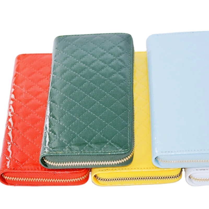 

New 2021 Latticed Ladies Purses With glossy fine flash PU leather long zipper Lady's card bags grid wallets, Customized color