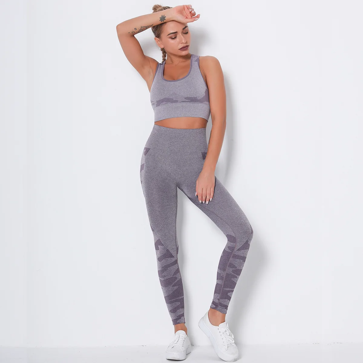 

Seamless Yoga Wear Sport Clothing Camo Print Gym Leggings Two Piece Pants Set