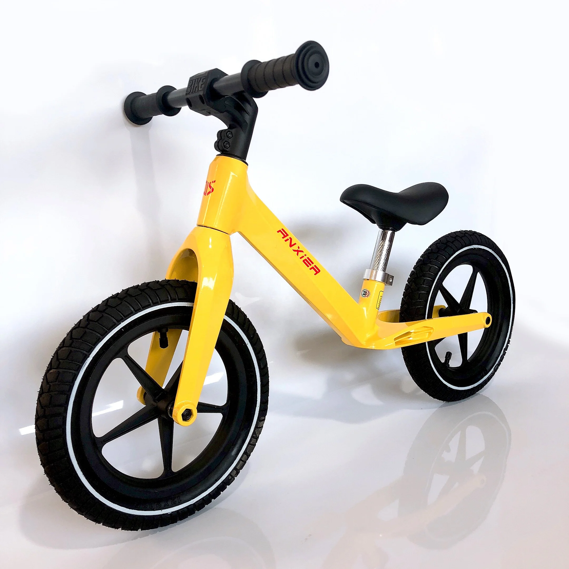 

CE balance bike hot selling 12inch magnesium multiple colors learn to ride a pedal bike or balance bike, Black pink blue