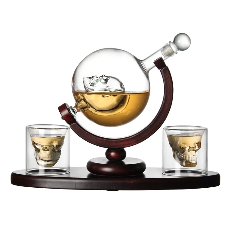 

850 ml whiskey decanter Glass skull decanter with skull glasses and wood base, Transparent